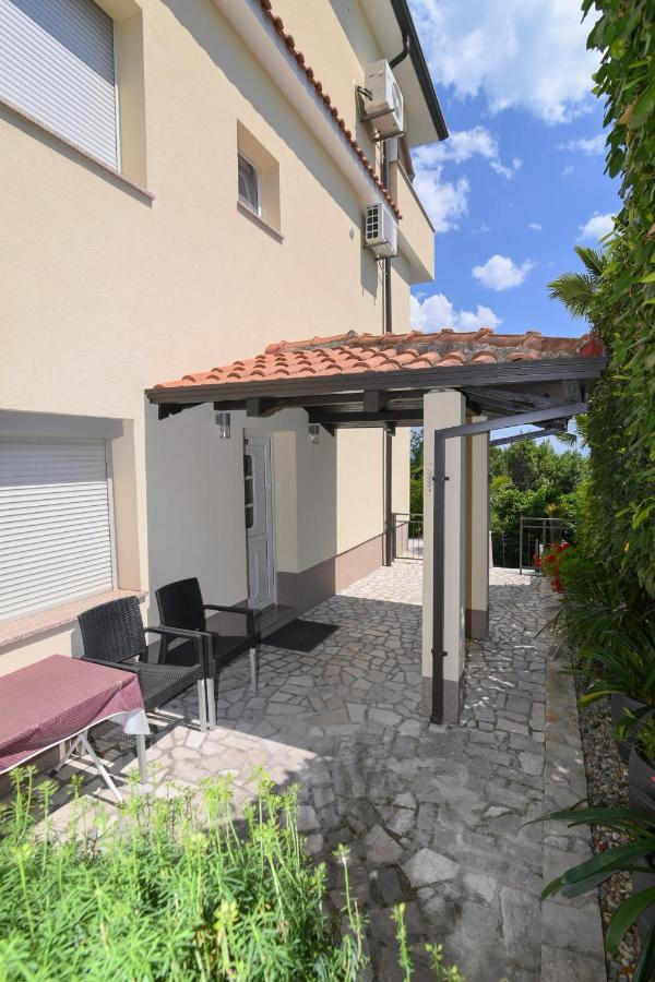 Apartment Grozic Opatija - A2 Exteriör bild